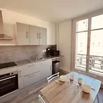 De La Belle Vue Διαμέρισμα *